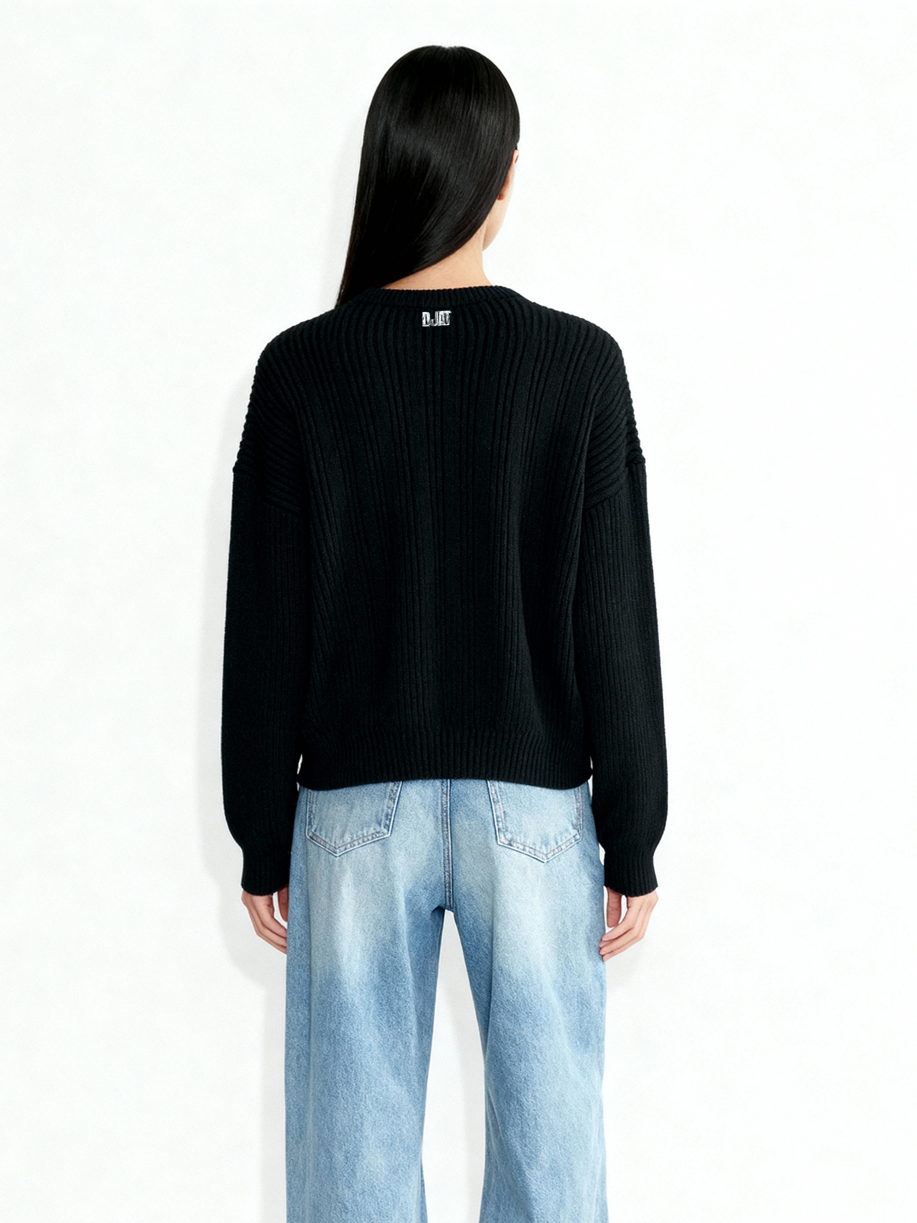 black sweater 11633
