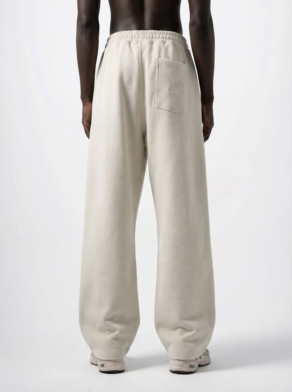 beige  sweat pants 3139
